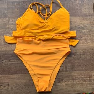 ❤️‍🔥NWOT❤️‍🔥 Arie Bikini